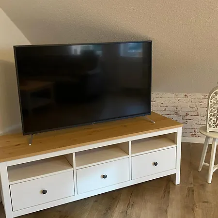 Gemuetliche Und Helle Dachgeschosswohnung Zwischen Nord- Und Ostsee Apartment *
