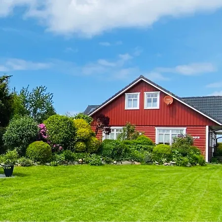 Gemuetliche Und Helle Dachgeschosswohnung Zwischen Nord- Und Ostsee Apartman Klixbüll